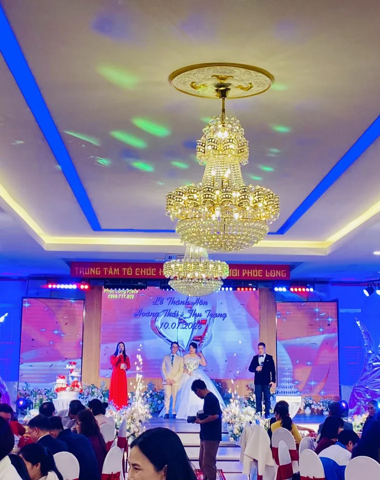 Tiệc cưới Quang Tiến và Mai Trang